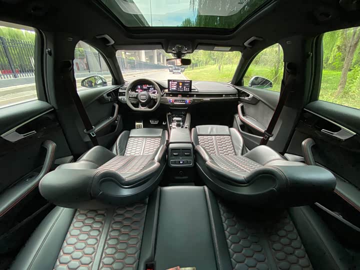 Audi RS 4 2022 2022款 RS4 Avant 暗金版