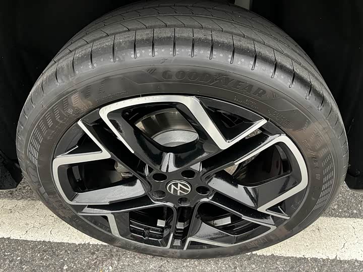 Volkswagen Tayron 2025 2025款 探岳L 380TSI 四驱豪华Easy包