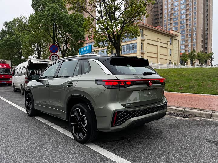 Volkswagen Tayron 2025 2025款 探岳L 380TSI 四驱豪华Easy包