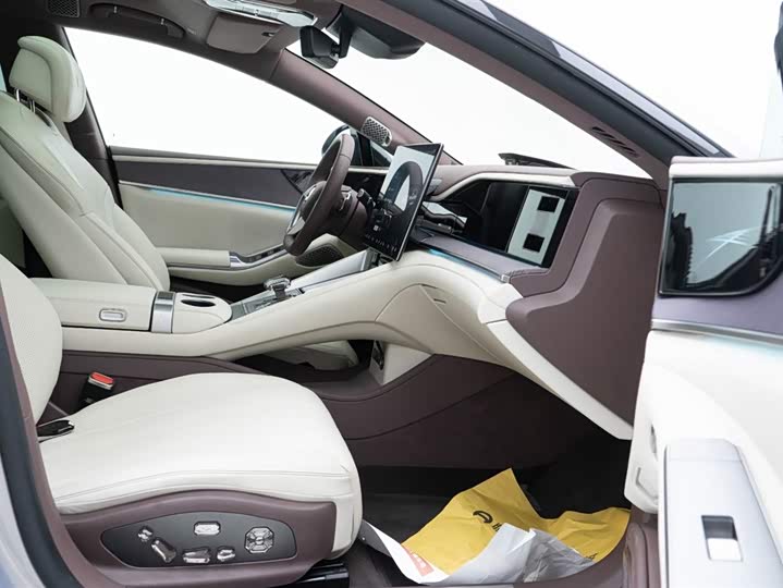 Denza Z9GT 2024 2024款 1100四驱Ultra版