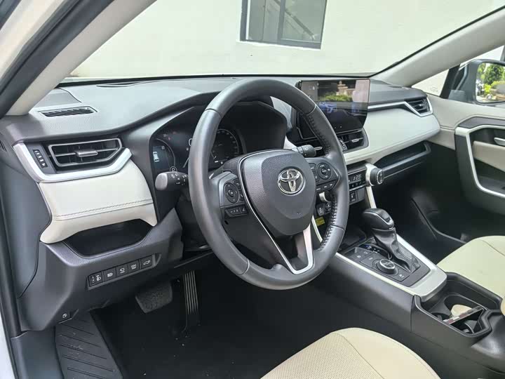 Toyota Wildlander 2024 2024款 双擎 2.5L E-CVT四驱尊贵版