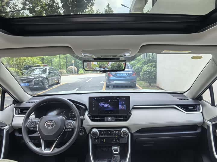 Toyota Wildlander 2024 2024款 双擎 2.5L E-CVT四驱尊贵版