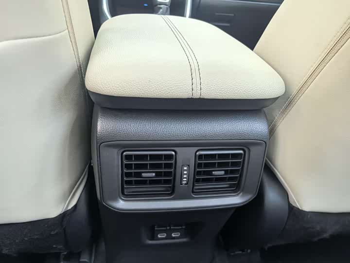 Toyota Wildlander 2024 2024款 双擎 2.5L E-CVT四驱尊贵版