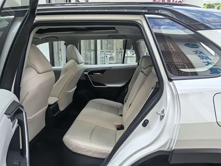 Toyota Wildlander 2024 2024款 双擎 2.5L E-CVT四驱尊贵版