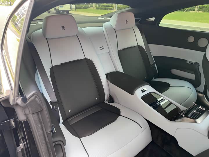 Rolls-Royce Wraith 2018 2018款 6.6T Black Badge