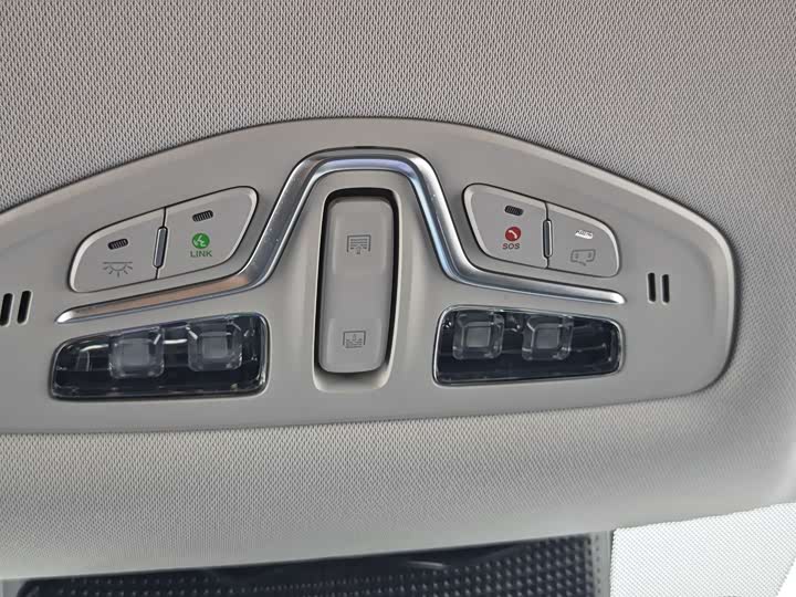 GAC Trumpchi Emkoo 2022 2022款 2.0ATK 双子星Pro版