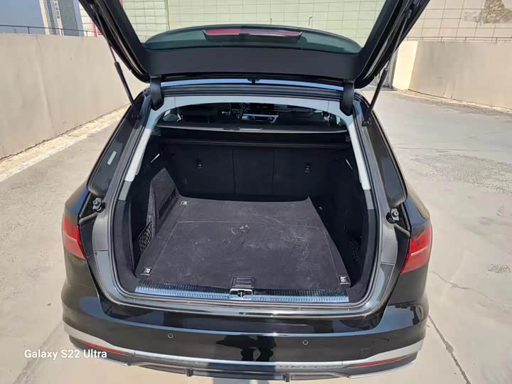 Audi A4 2020 2020款 Avant 先锋派 40 TFSI 豪华动感型