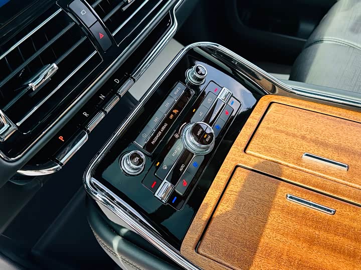 Lincoln Navigator 2022 2022款 3.5T 百周年限量版