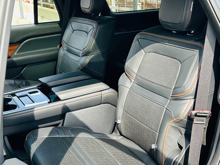 Lincoln Navigator 2022 2022款 3.5T 百周年限量版