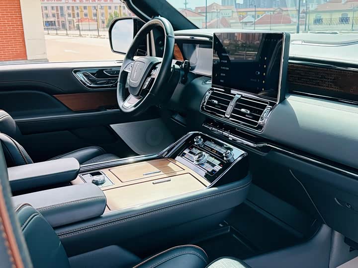 Lincoln Navigator 2022 2022款 3.5T 百周年限量版