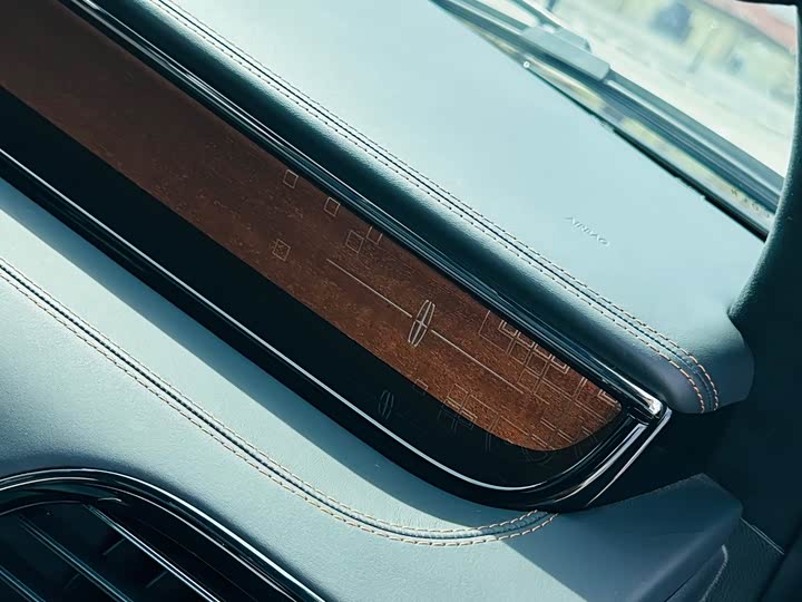 Lincoln Navigator 2022 2022款 3.5T 百周年限量版