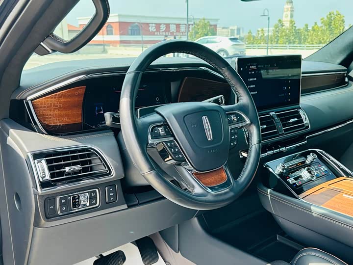 Lincoln Navigator 2022 2022款 3.5T 百周年限量版