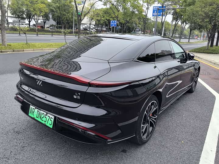 IM motors L7 2022 2022款 Pro