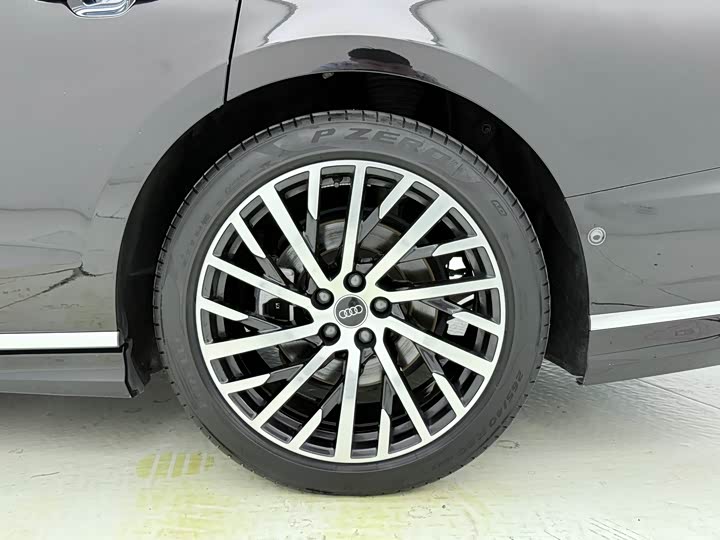 Audi A8 2024 2024款 A8L 50 TFSI quattro 臻选型