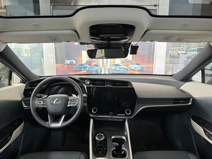 Lexus RZ 2023 2023款 450e 四驱纵享版