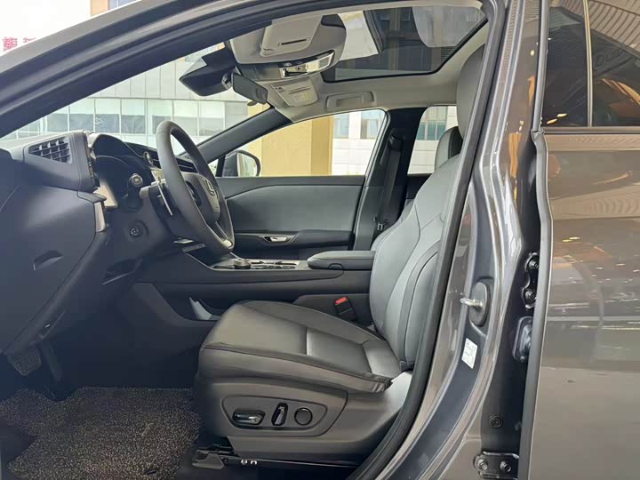 Lexus RZ 2023 2023款 450e 四驱纵享版