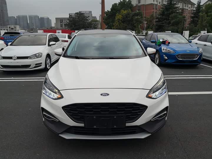 Ford Focus Active 2021 2021款 EcoBoost 180 自动劲潮型