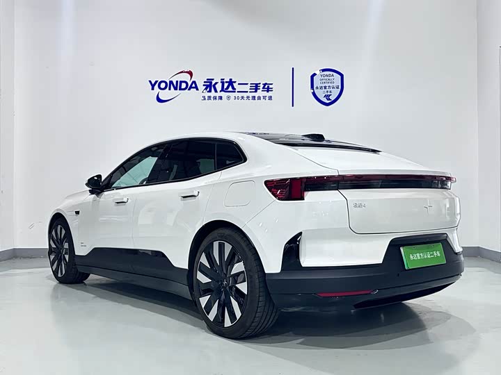2024 Polestar 4