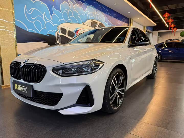 BMW 1 Series 2023 2023款 125i M运动曜夜版