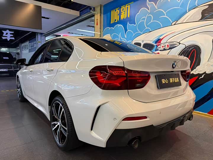 BMW 1 Series 2023 2023款 125i M运动曜夜版