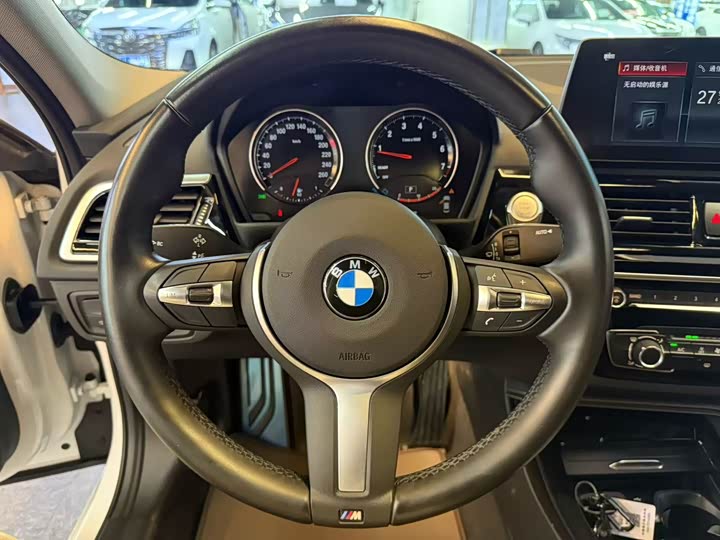 BMW 1 Series 2023 2023款 125i M运动曜夜版