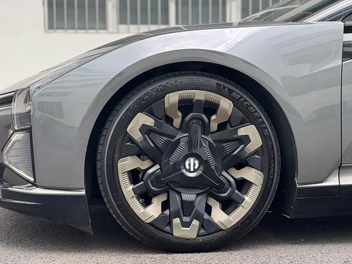 HiPhi Z 2023 2023款 五座版