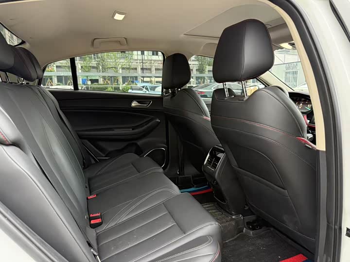 Chery Omoda S5 (Arrizo 5 Plus) 2021 2021款 小AI 1.5T CVT智PLUS