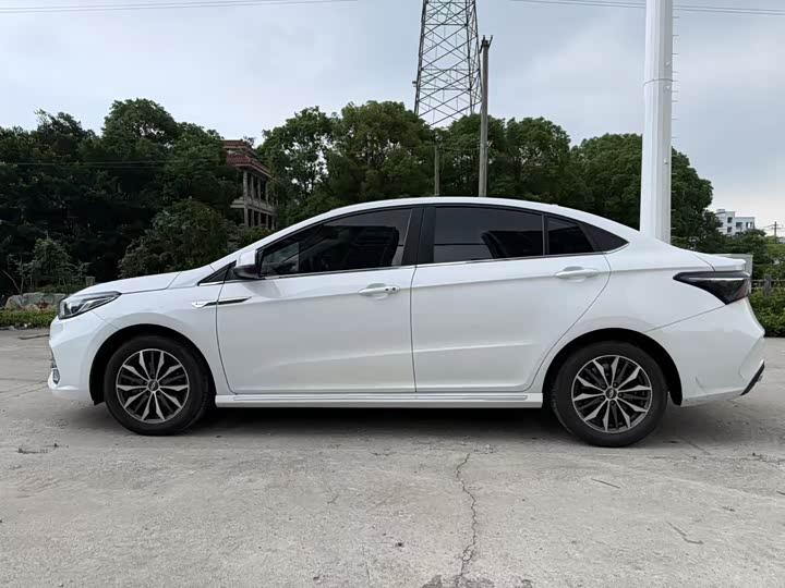 Chery Omoda S5 (Arrizo 5 Plus) 2021 2021款 小AI 1.5T CVT智PLUS