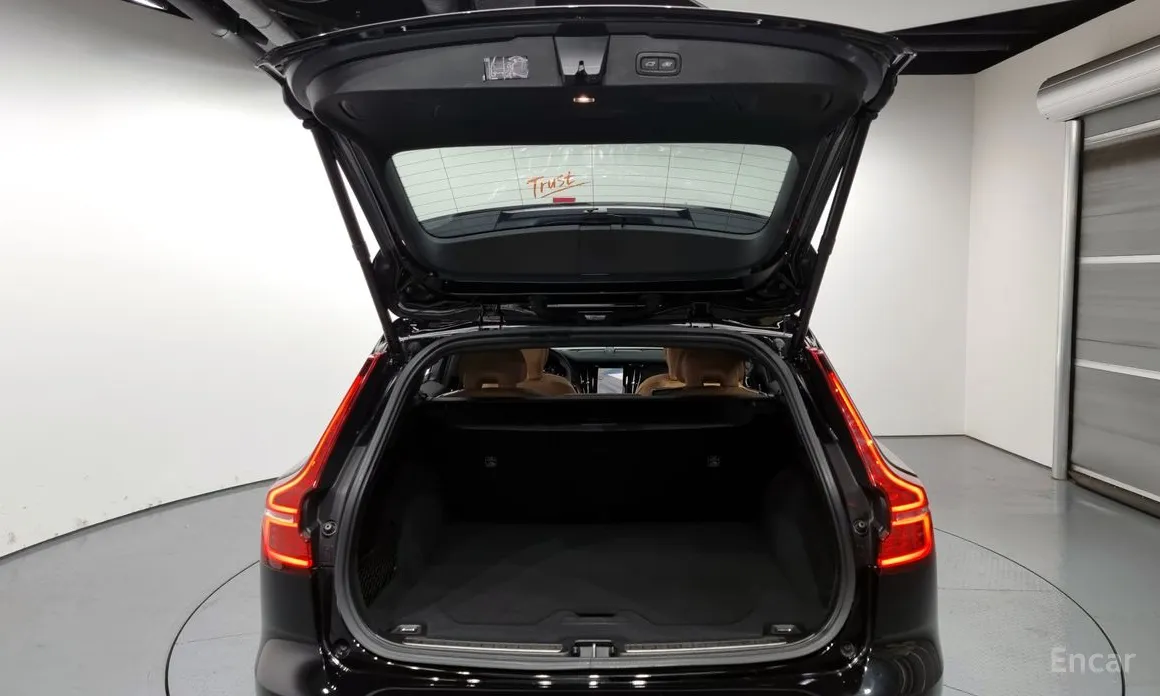 Volvo V60 2019 B5 Ultimate AWD