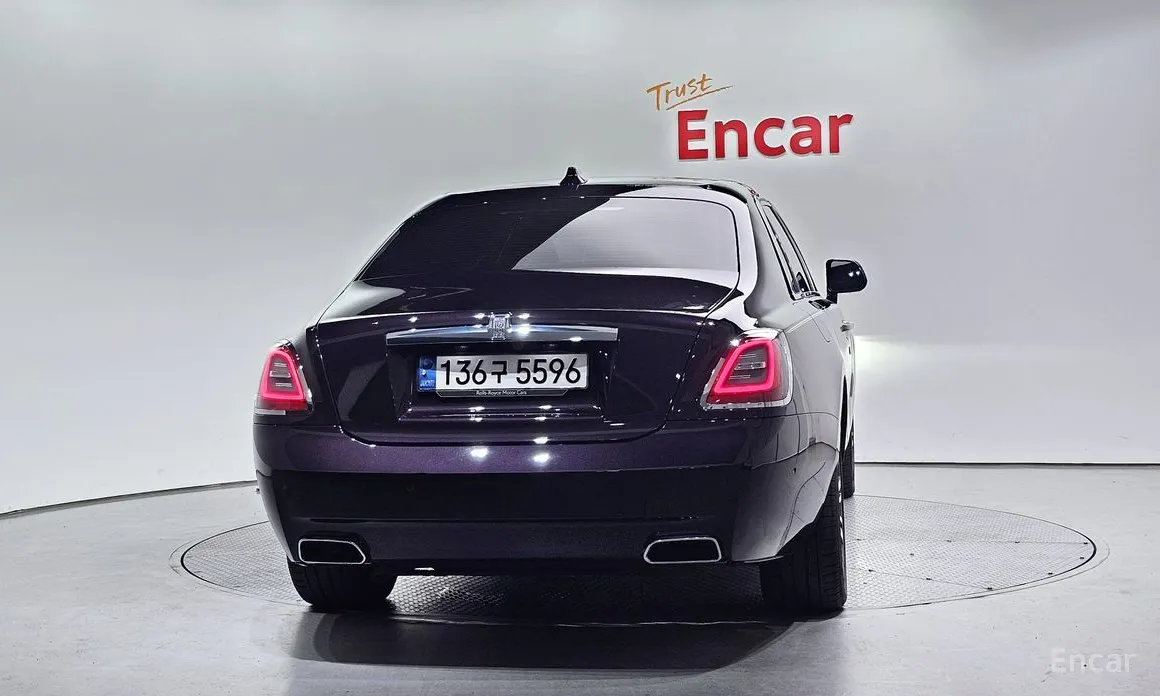 Rolls-Royce Ghost 2020 6.7 EWB V12