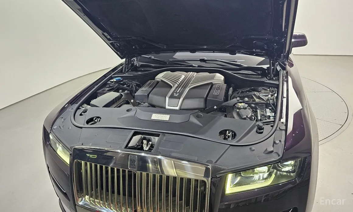 Rolls-Royce Ghost 2020 6.7 EWB V12