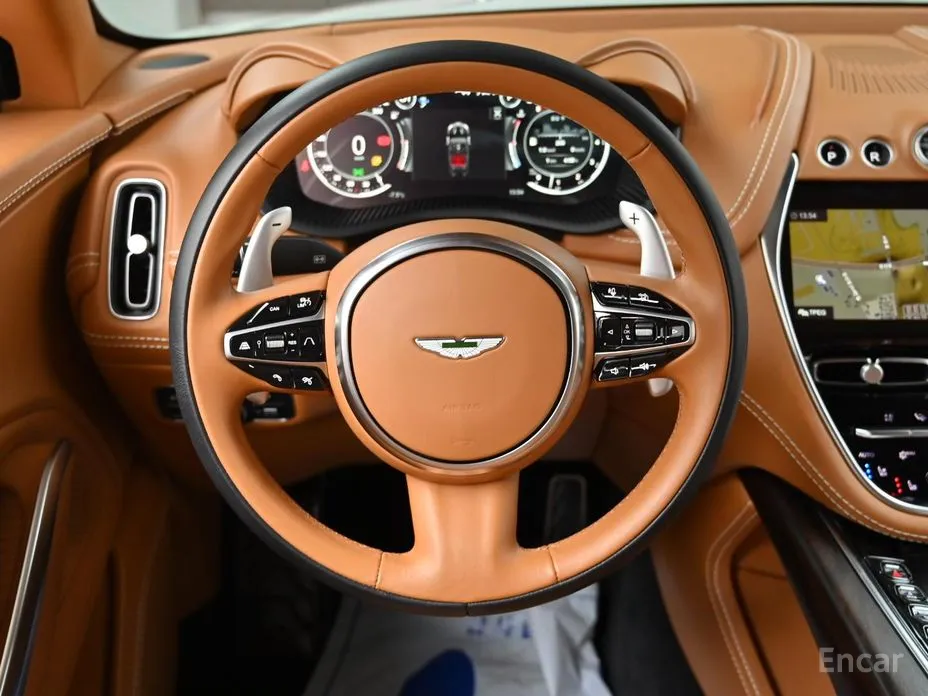 Aston Martin DBX 2020 4.0 V8