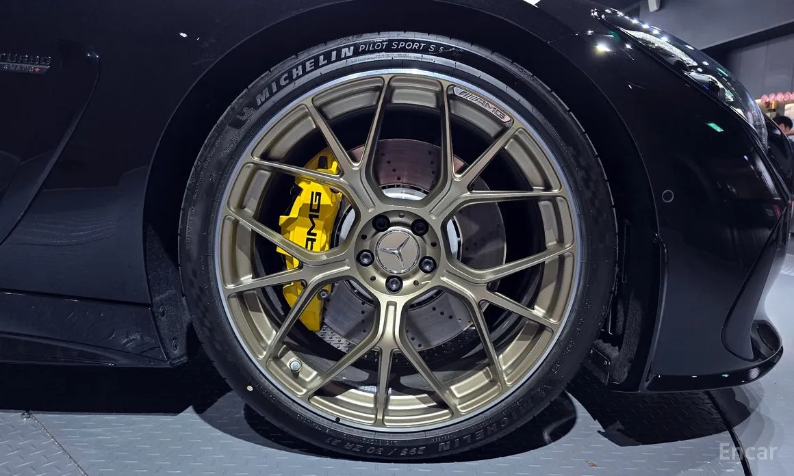 2025 Mercedes-Benz AMG GT