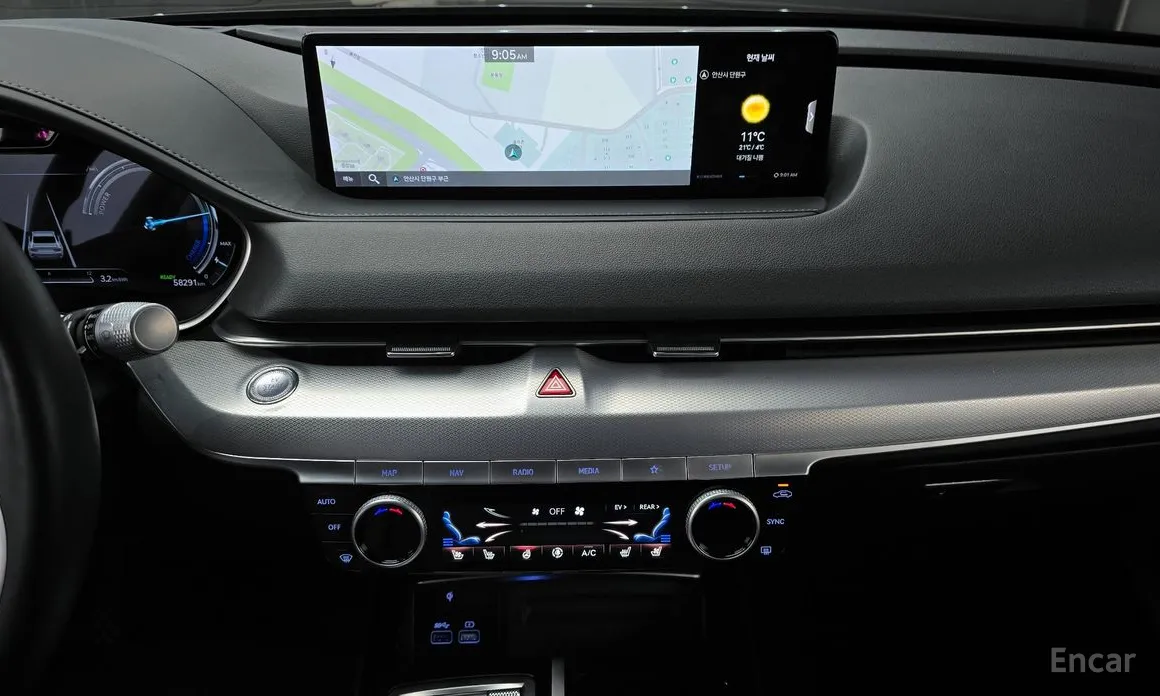 Genesis G80 2021 e-AWD