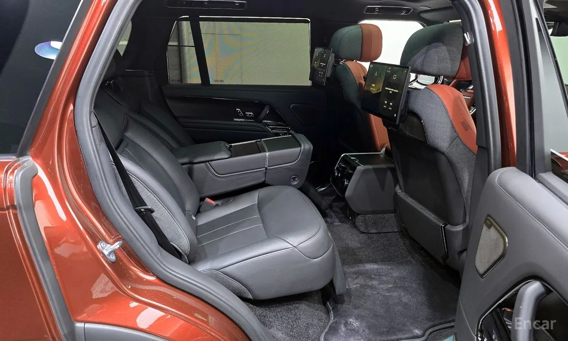 Land Rover Range Rover 2022 P615 SV LWB