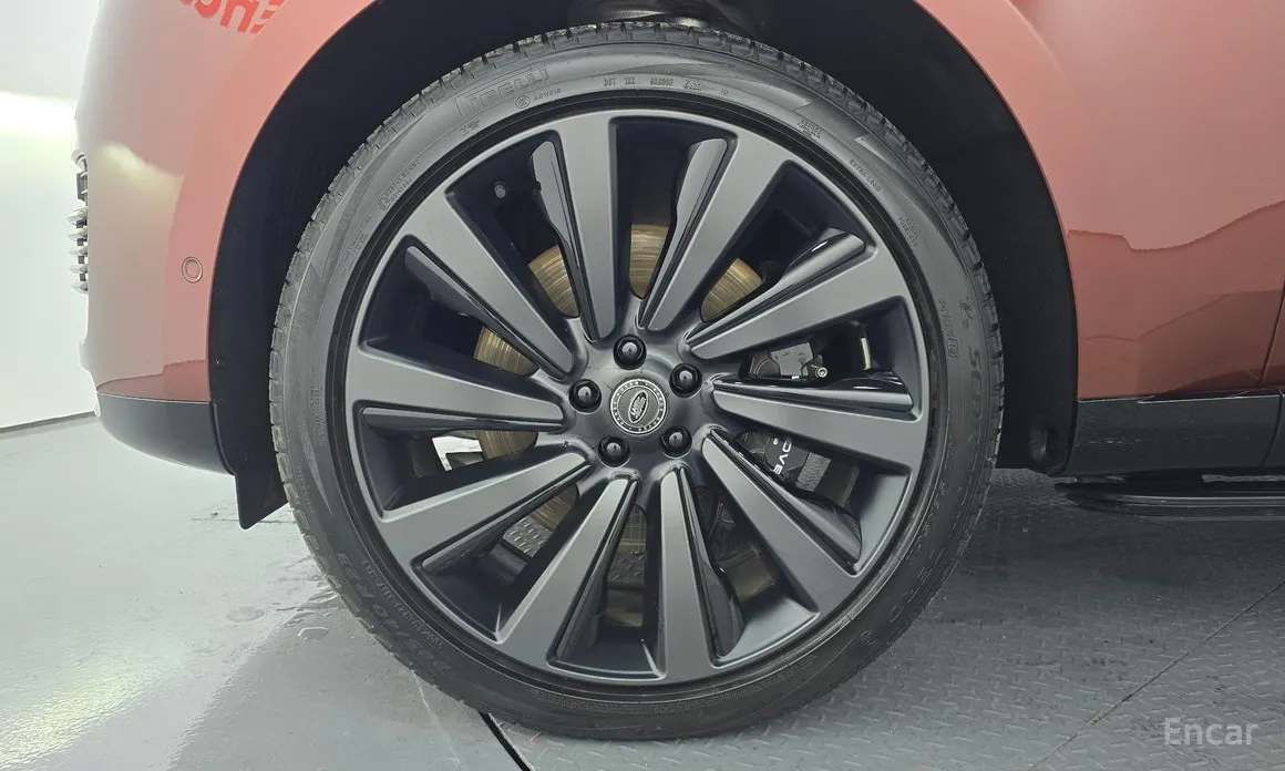 Land Rover Range Rover 2022 P615 SV LWB