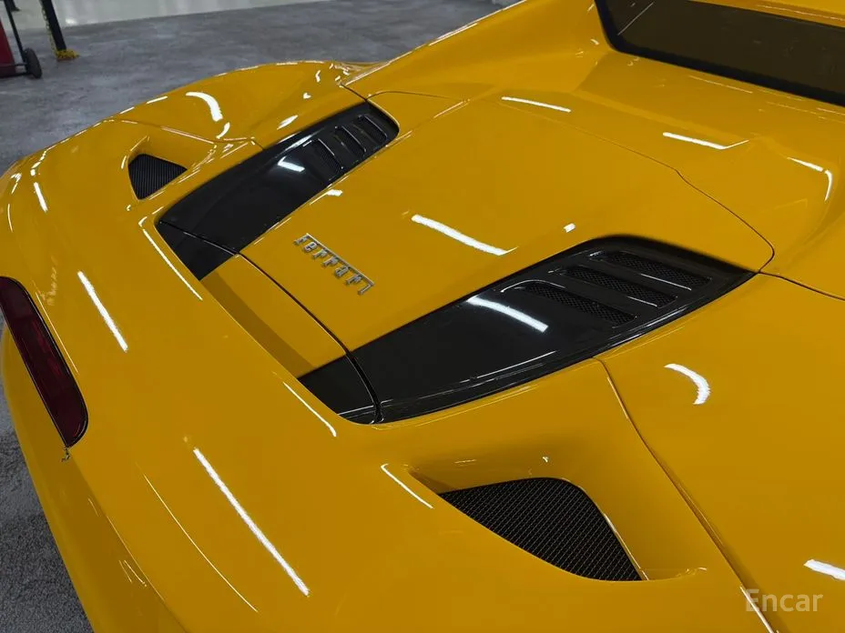 Ferrari F8 2019 3.9 V8