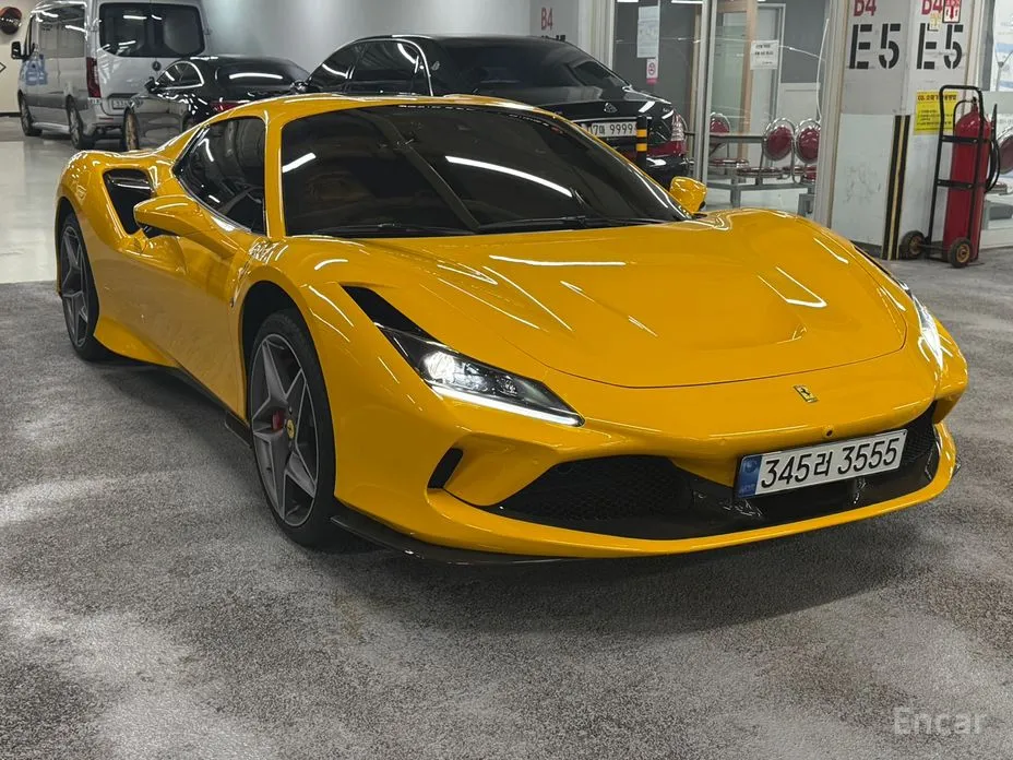 Ferrari F8 2019 3.9 V8