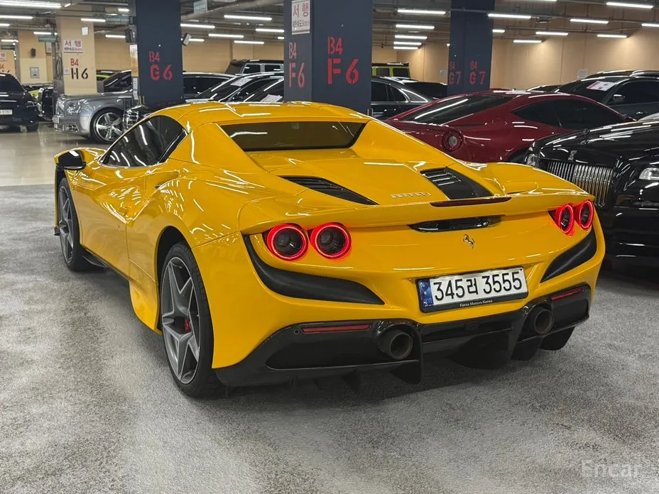 Ferrari F8 2019 3.9 V8