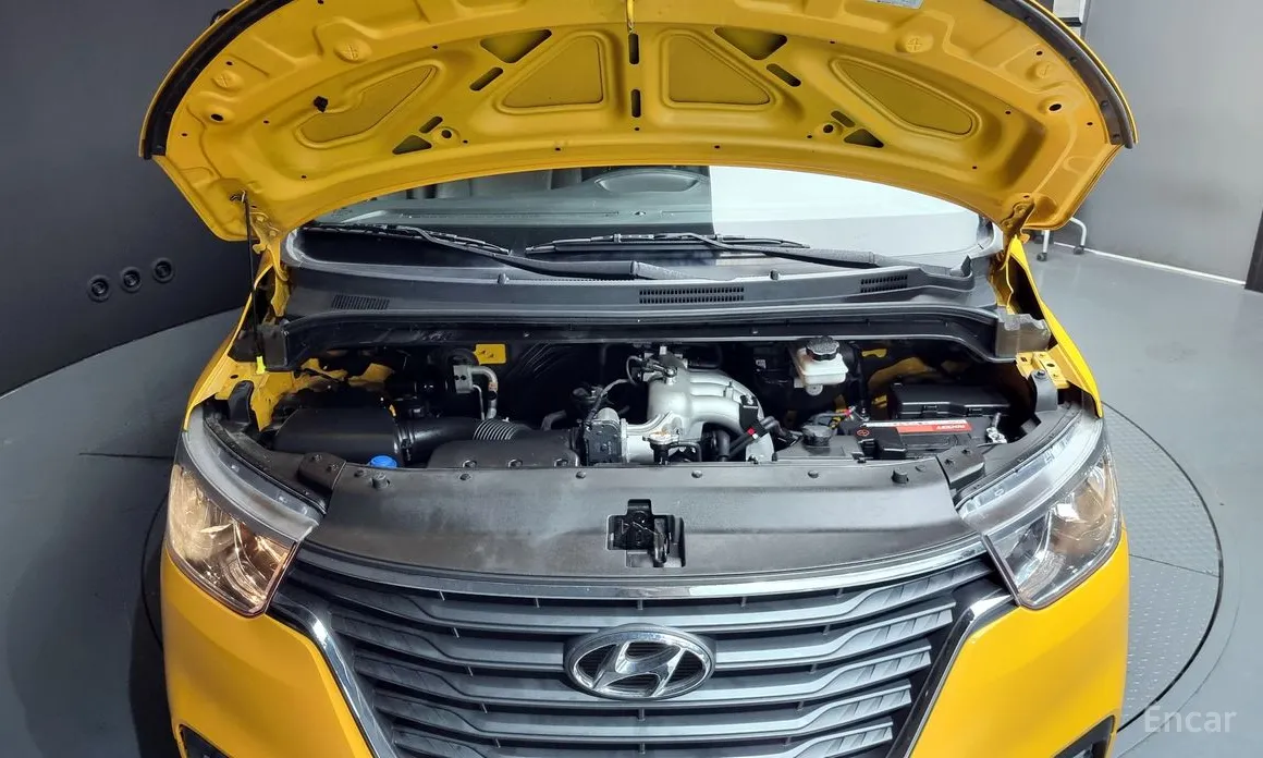 Hyundai Starex 2017 School Bus LPi