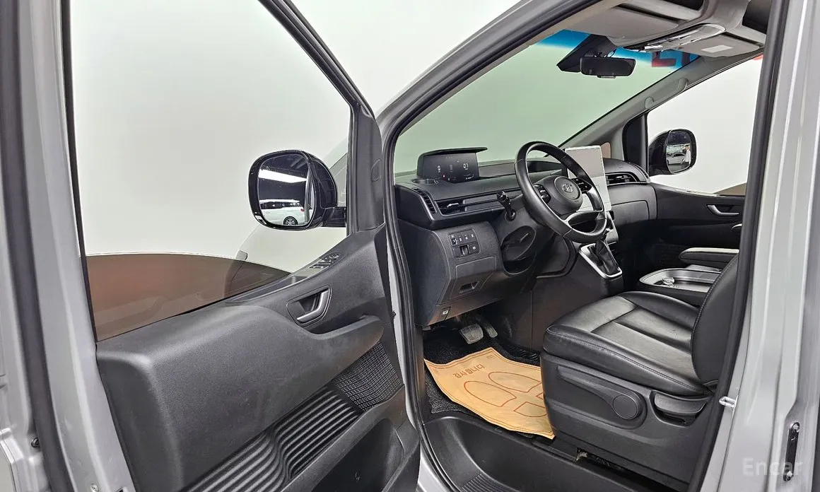 Hyundai Staria 2021 Cargo 5-Seater