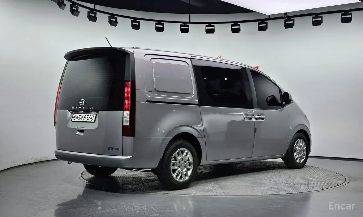 Hyundai Staria 2021 Cargo 5-Seater
