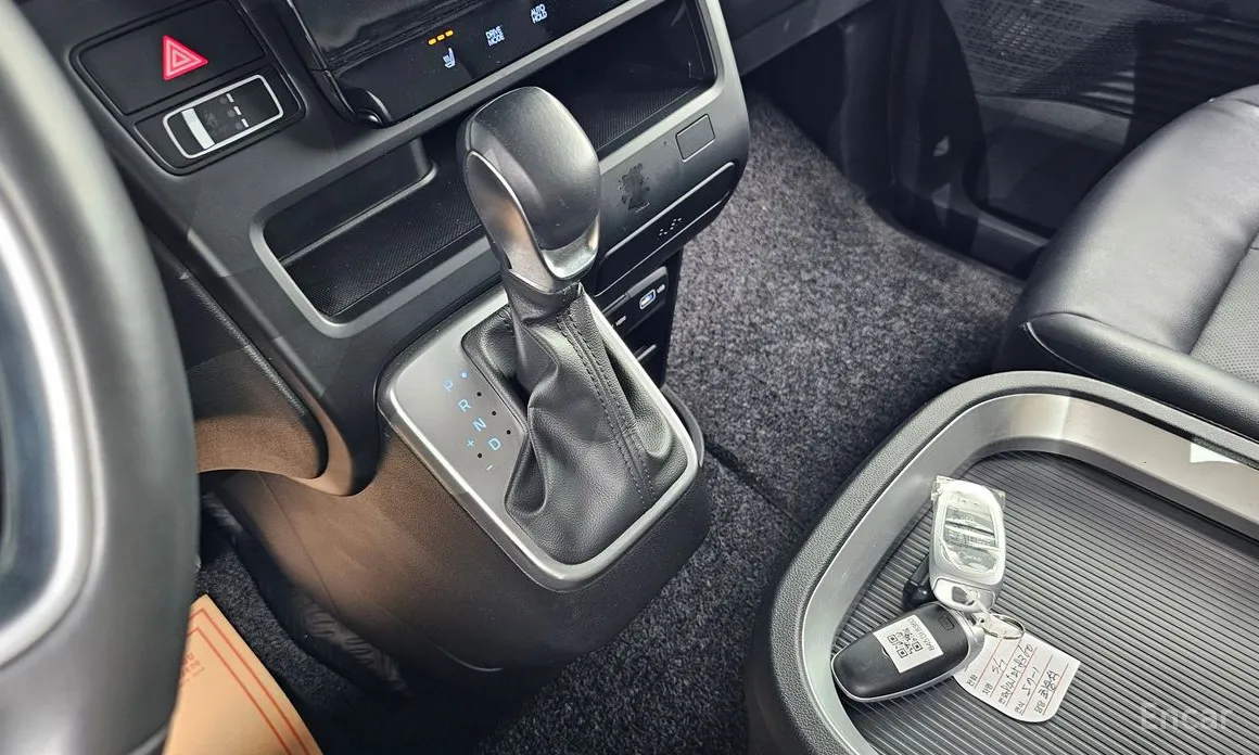 Hyundai Staria 2021 Cargo 5-Seater