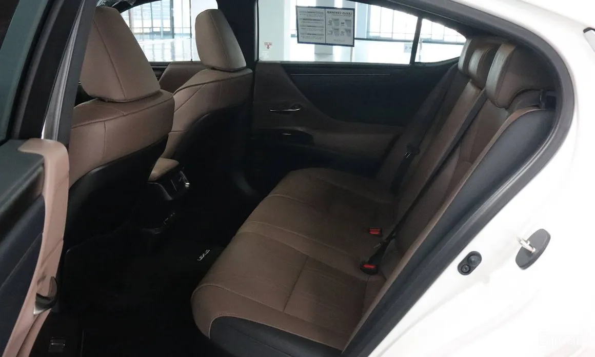 Lexus ES 2018 Luxury Plus