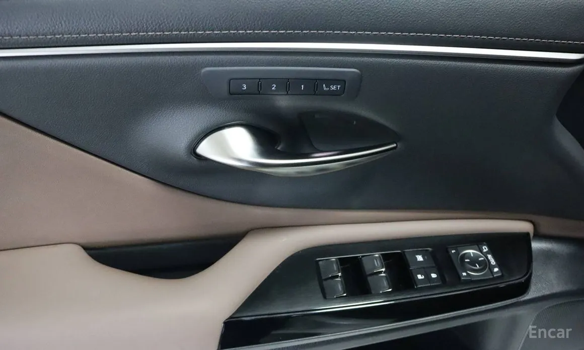 Lexus ES 2018 Luxury Plus