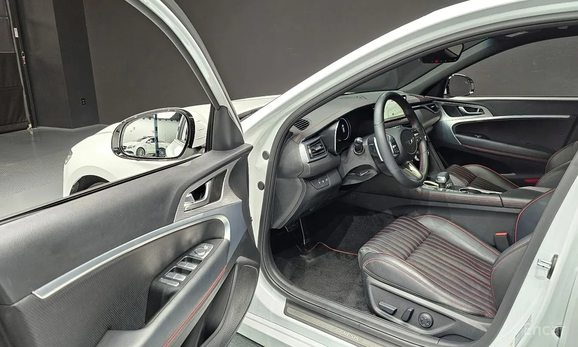 Genesis G70 2022 Gasoline 2.0T 2WD