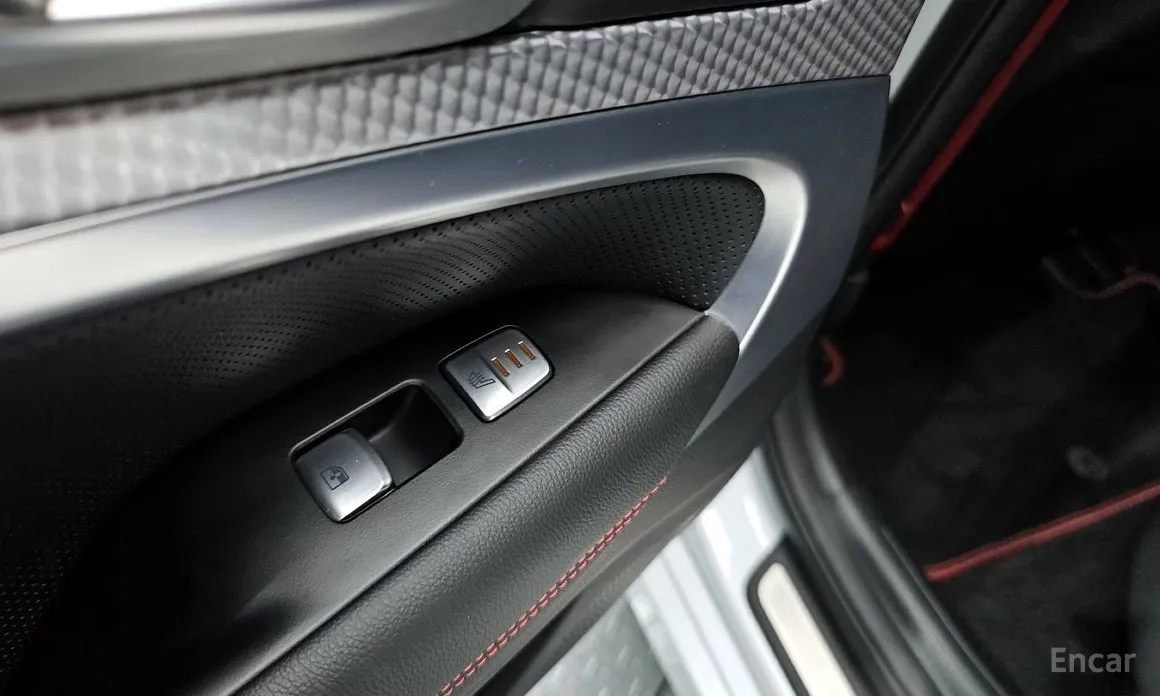 Genesis G70 2022 Gasoline 2.0T 2WD