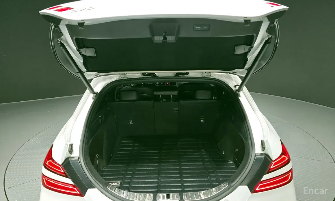 Genesis G70 2022 Gasoline 2.0T 2WD