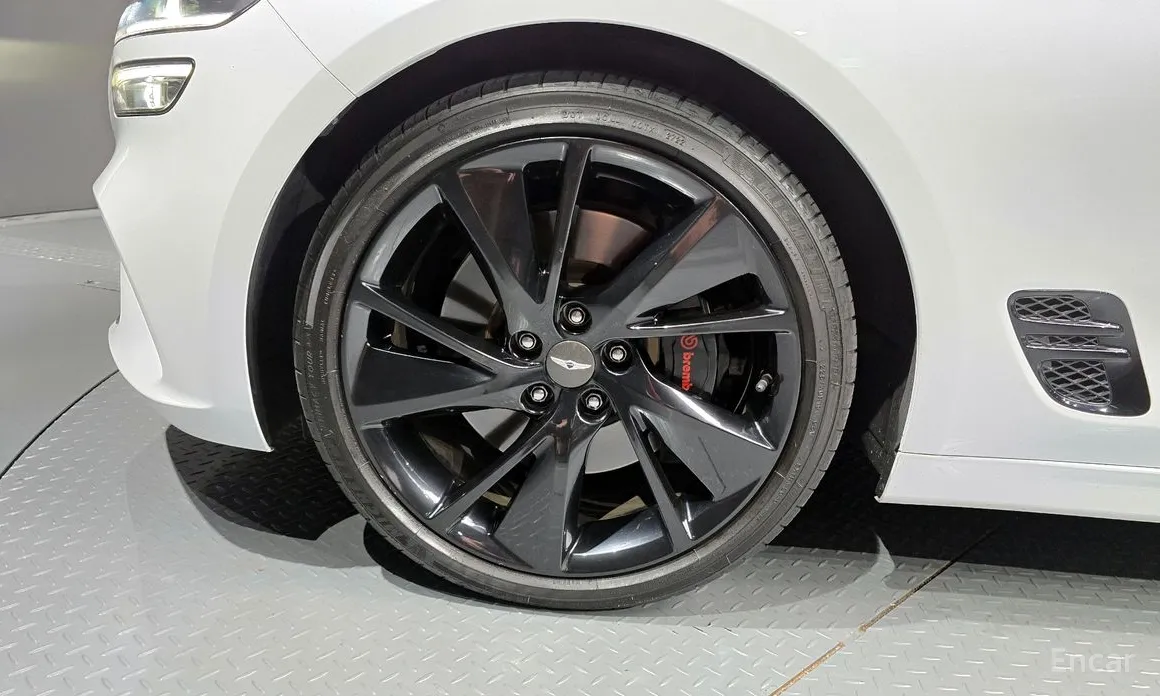 Genesis G70 2022 Gasoline 2.0T 2WD