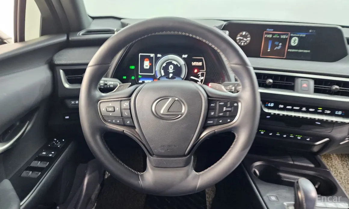 Lexus UX 2022 2WD